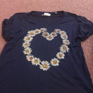Daisy Heart Tee